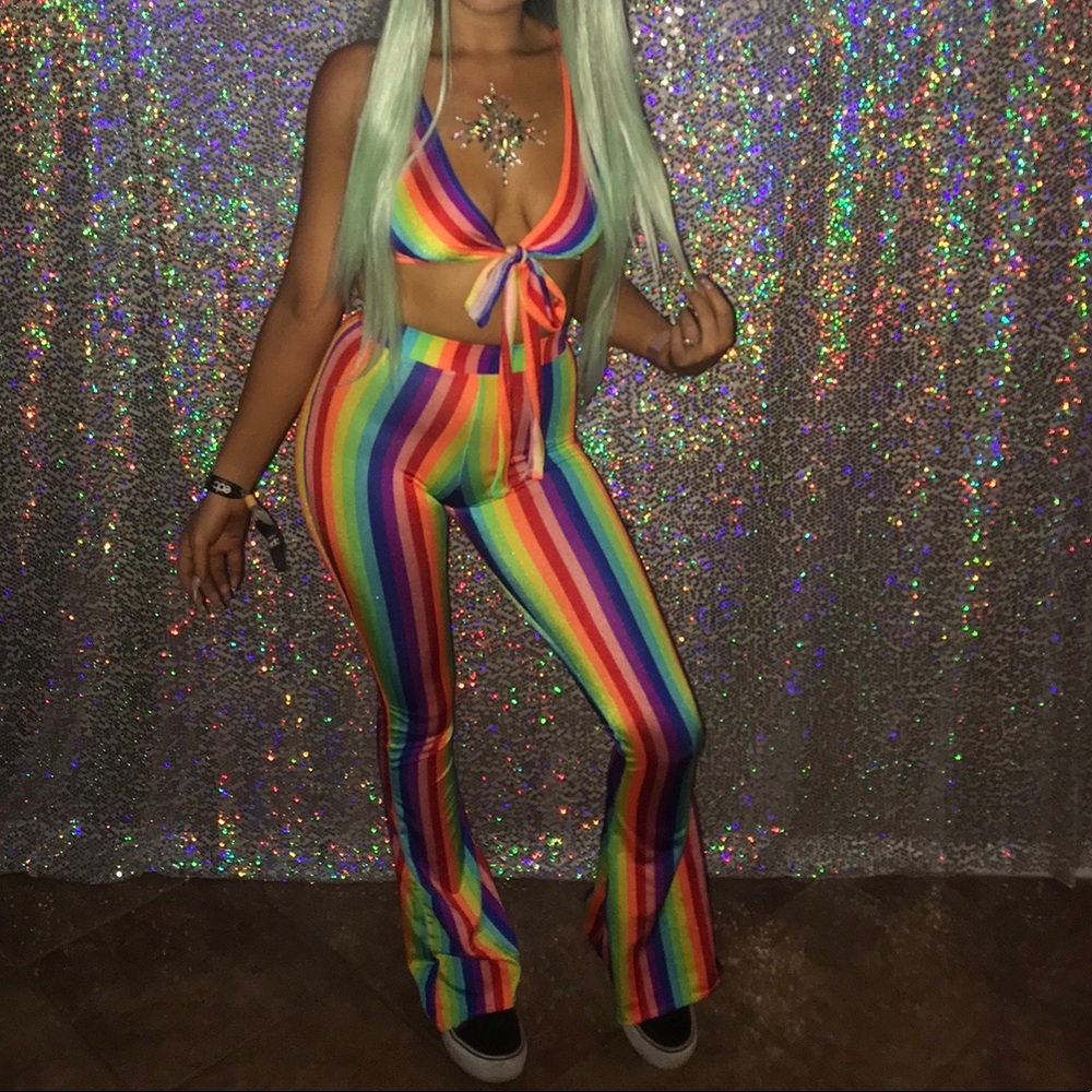 Two piece rainbow set